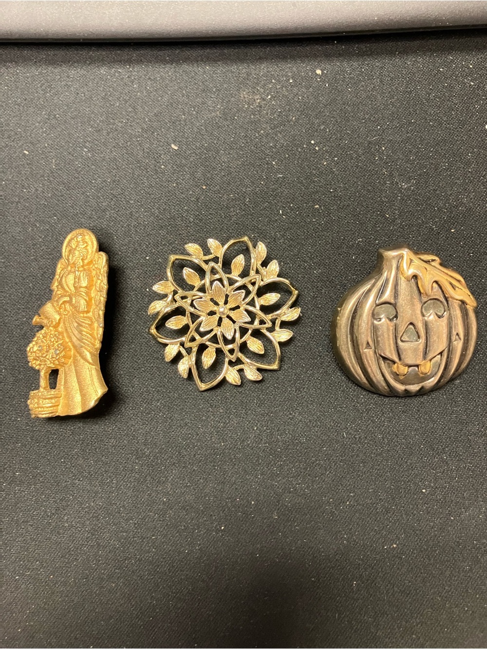 Gold Decorative Accent Pin Set - Pumpkin, Filigree & Figurine
